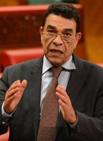 استحضار "صرخة" الراحل محمد الوفا: "اصحاب الشكارة" المال السياسي وتحديات الاستحقاقات المقبلة