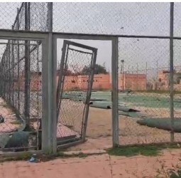 ملاعب سيدي يوسف بن علي.. 'خارج الخدمة' في انتظار التفاتة الأكاديمية الجهوية