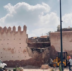 مراكش: انهيار جزئي لسور باب الدباغ التاريخي يثير القلق