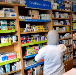 انقسام مهني حول تحويل الصيدليات إلى "سلاسل تجارية" كبرى