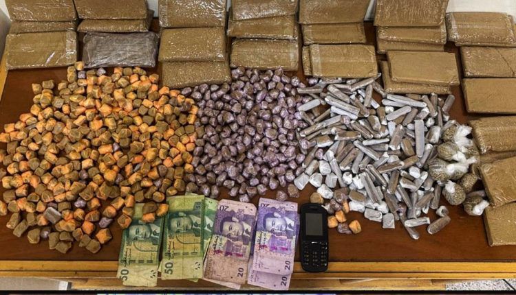 حجز 23 صفيحة من "الشيرا" وتوقيف ثلاثيني في عملية أمنية بحي "ديور الشهداء"