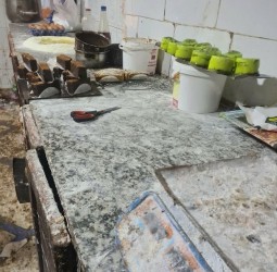 مداهمة "مخبزة" بمراكش: صراصير وأوساخ تُنهي رحلة استهتار بصحة المواطنين بسيدي يوسف