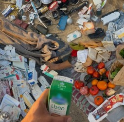 "الميخالة" يغرقون "جوطية" باب دكالة بنفايات خطيرة تهدد صحة المراكشيين… اين دور السلطات؟