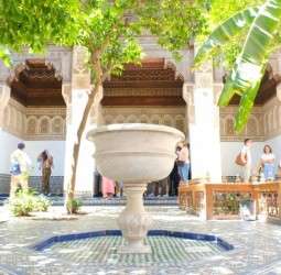 قصر الباهية يفوح بعطر التراث: احتفالية بصرية وحسية تختتم شهر التراث بمراكش