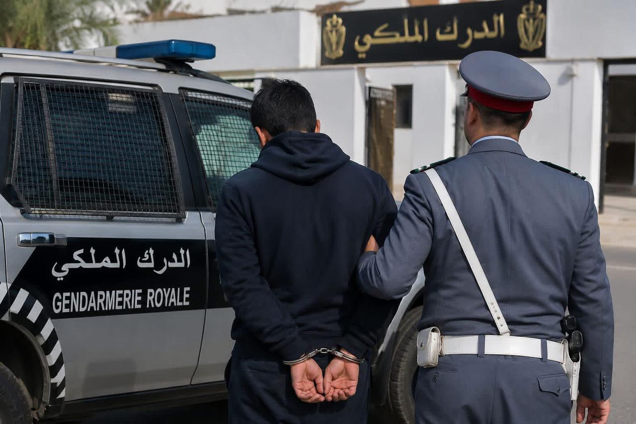 توقيف مشتبه فيه وقاصر بالعونات على خلفية قضية ترويج الأقراص المهلوسة