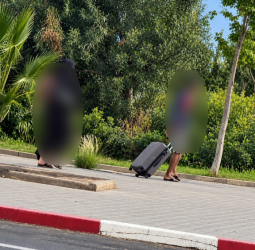 «فين غادية؟ كازا؟ آسفي؟».. هكذا يستقبل «لكورتيا» المسافرين قرب محطة العزوزية
