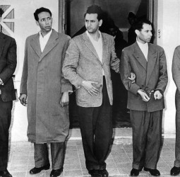 من 22 أكتوبر 1956 إلى اليوم.. المغرب ساند ثورة الجزائر وجنرالاتها يردّون الجميل بالعداء للمملكة الشريفة