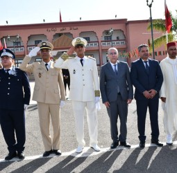 بوعبيد الكراب يترأس مراسيم تحية العلم الوطني احتفاءً بالذكرى الأولى لعيد الوحدة.
