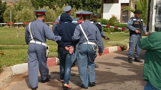 الدرك الملكي بالأوداية يحبط محاولة سرقة سيارة نفعية بسوق الزيتون ويوقف مشتبها فيه