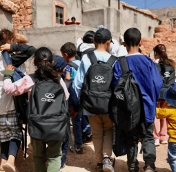 الحوز.. توزيع 230 محفظة مدرسية على أطفال ثلاثة دواوير بمناسبة الدخول المدرسي