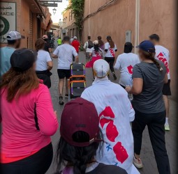 فوضى باسم الرياضة في دروب المدينة العتيقة .. أين السلطات من خرق السكينة العامة والتجمهر دون ترخيص؟