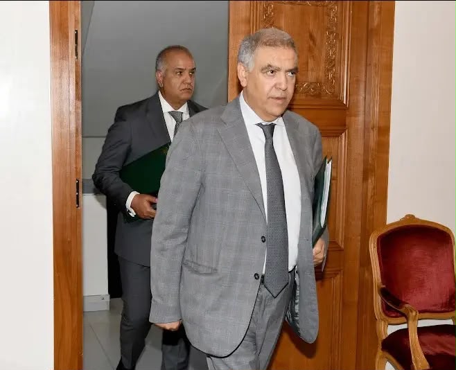 لفتيت يستنفر الولاة والعمال وقيادات الأجهزة الأمنية لرصد بؤر التوتر واستباق الاحتجاجات