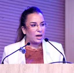 نجوى كوكوس.. من المحاماة والدبلوماسية البرلمانية إلى قيادة وزارة الأسرة والتنمية الاجتماعية والمساواة