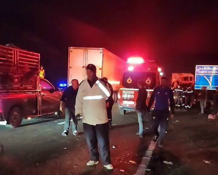 أربعة قتلى ونحو 28 جريحاً في حادثة سير خطيرة على الطريق السيار مراكش-أكادير