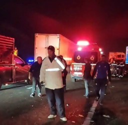 أربعة قتلى ونحو 28 جريحاً في حادثة سير خطيرة على الطريق السيار مراكش-أكادير