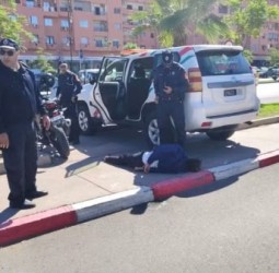 توقيف مشتبه فيه مباشرة بعد سرقة حقيبة سيدة بشارع عبد الكريم الخطابي