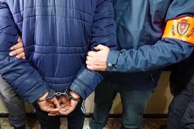 شكاية من الساكنة تُسقط مروجاً للشيرا متلبساً بحوزته ربع كيلوغرام بمراكش