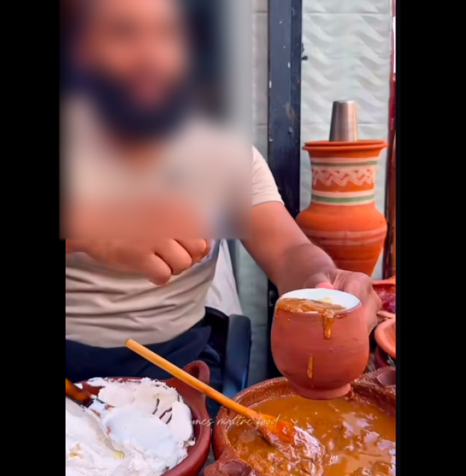 "أكل الهند في قلب مراكش؟".. فطور شعبي يثير عاصفة من الجدل على المنصات الرقمية