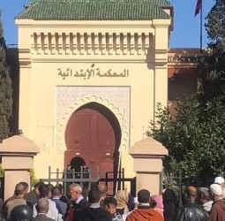 إحالة ثلاثيني على النيابة العامة بمراكش للاشتباه في التوسط لأسر معتقلين مقابل مبالغ مالية